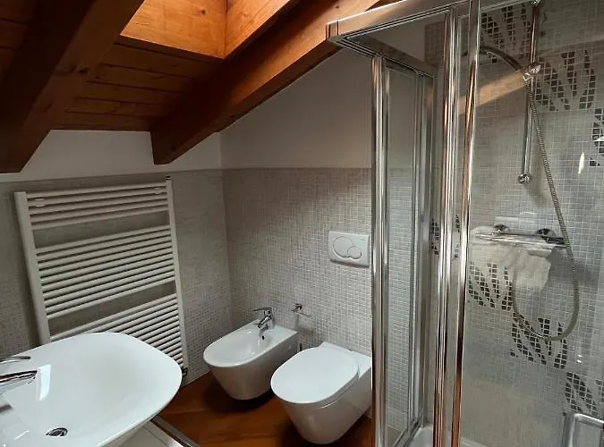 Miss Scola Pastry - Lake Como 3*