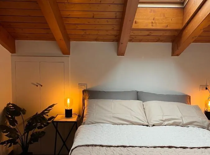 Miss Scola Pastry - Lake Como