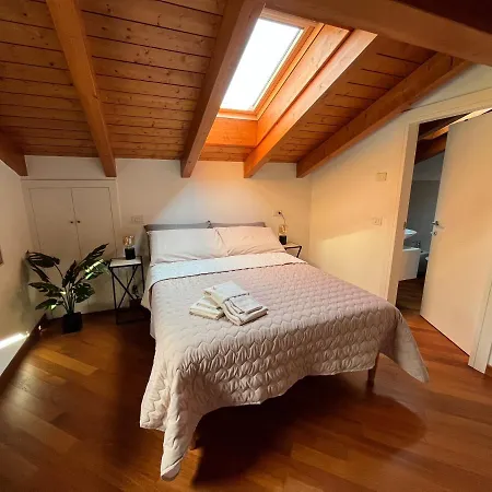 Miss Scola Pastry - Lake Como