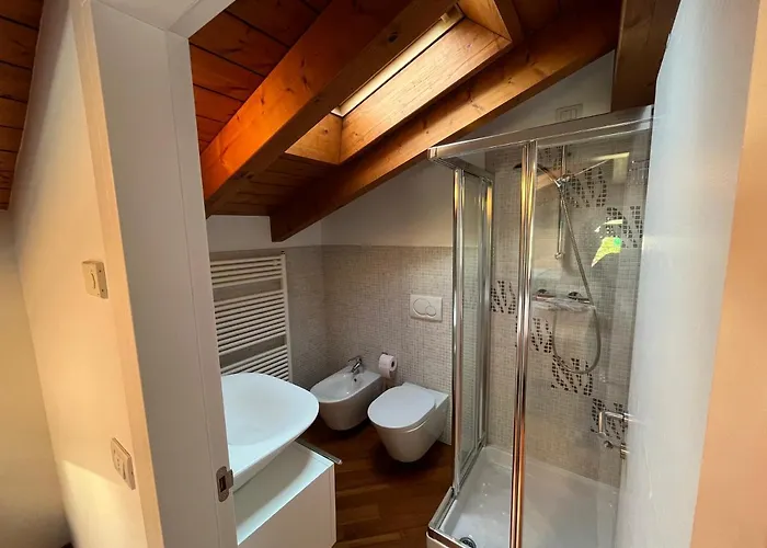 Miss Scola Pastry - Lake Como 3*